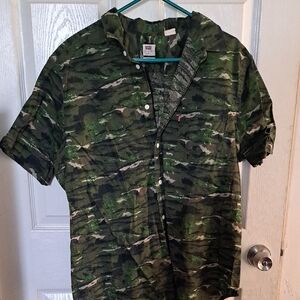 Levi's Green Camouflage Button Down Shirt